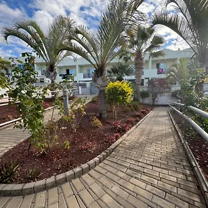 https://townhouse-in-oasis-de-fenabe-3.tenerifehoteles.net